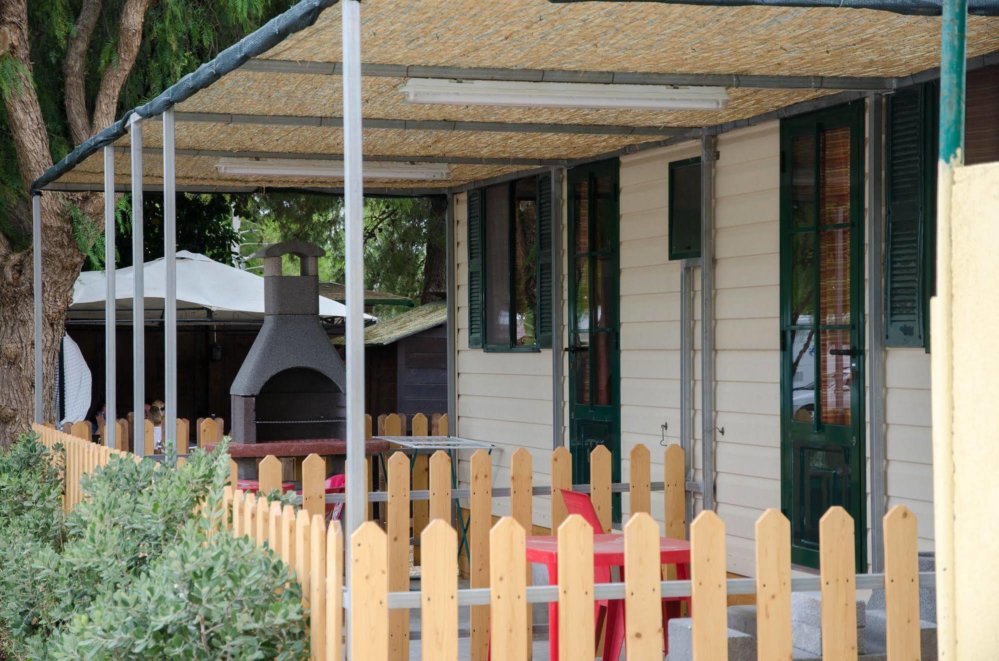 Kamemi Village & Camping 리베라 외부 사진